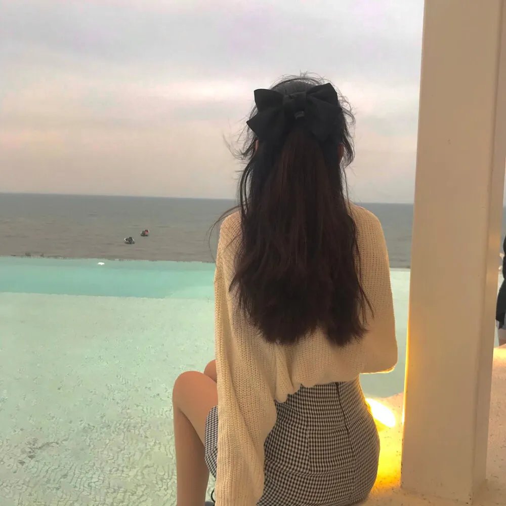 花之锁 海报
